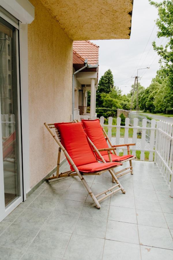 Nyirfa Apartman Vonyarcvashegy Bagian luar foto