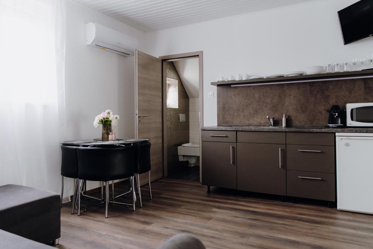 Nyirfa Apartman Vonyarcvashegy Bagian luar foto